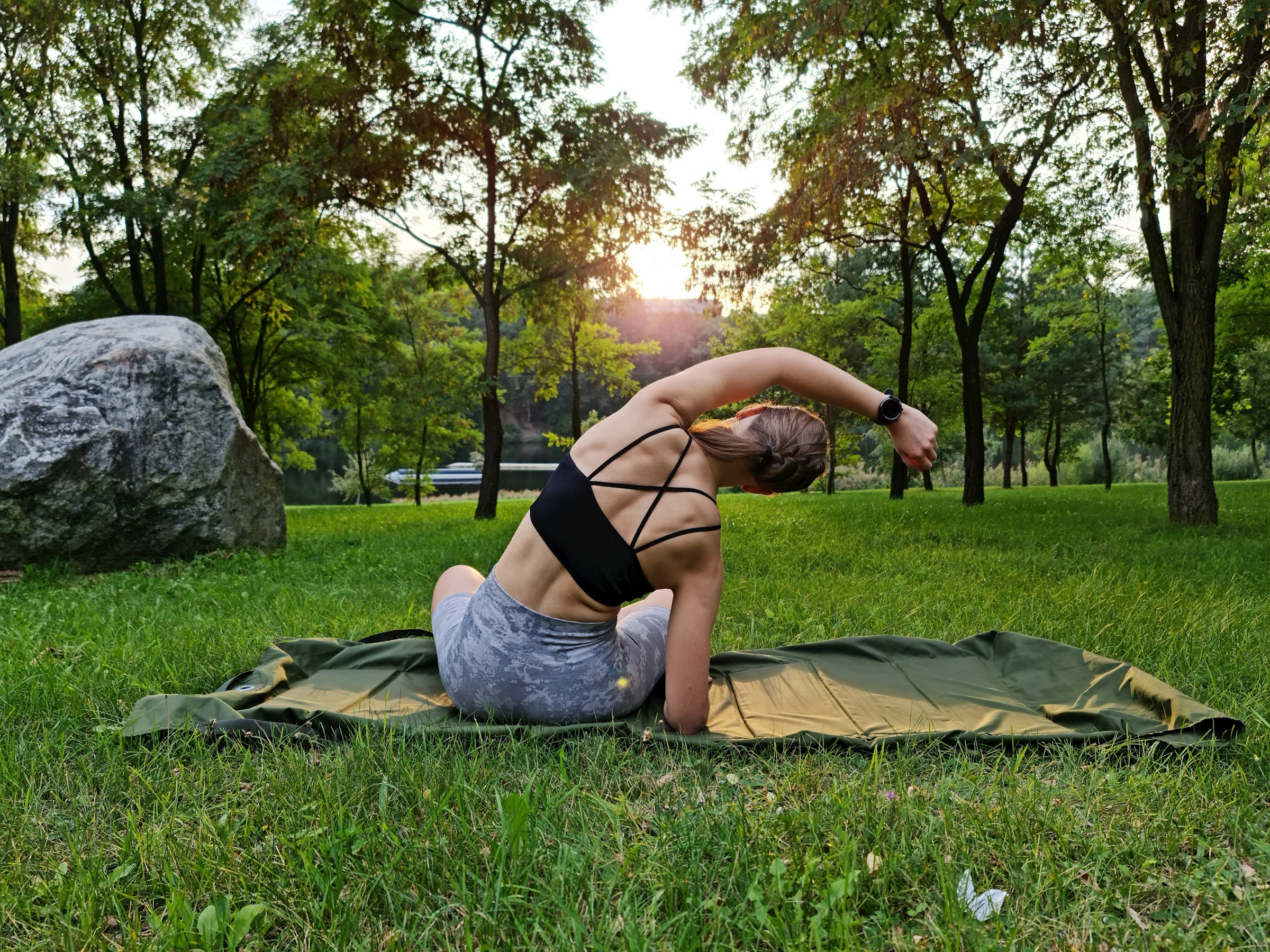 monika-kabise-2AZBzjCBzx8-unsplash